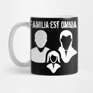 Familia est omnia Family Is Everything Mug